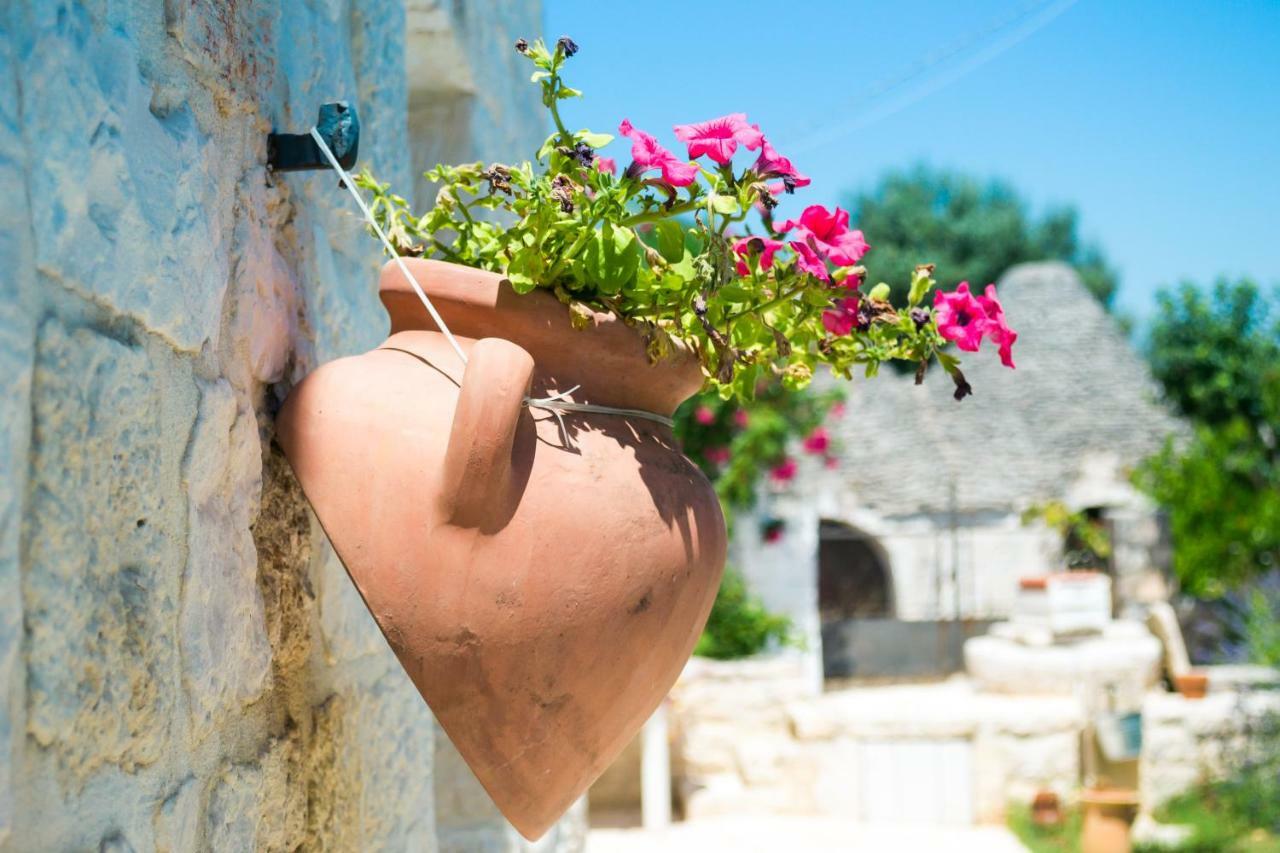 Trulli Donna Isabella Locorotondo Exterior foto